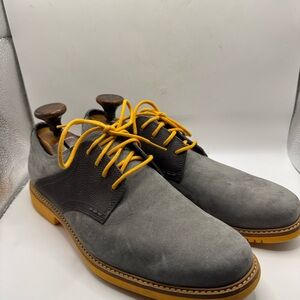 Cole Haan Two-Tone Oxfords with Vibrant Yellow Laces Size 9.5